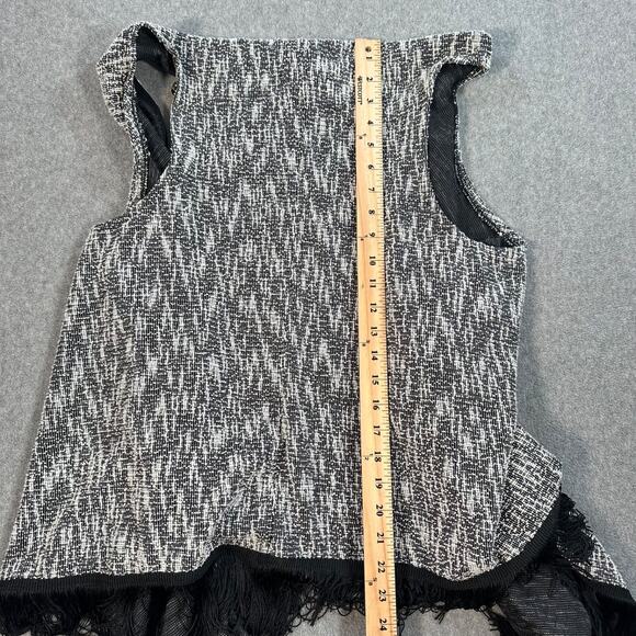 Jessica Simpson Fringe Sweater Vest Women's Medium Boho Black White Sleeveless - Picture 7 of 7
